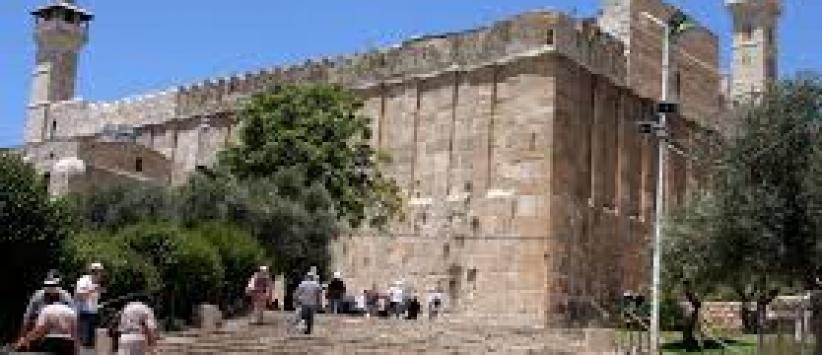 الاحتلال يغلق المسجد الإبراهيمي يومي الثلاثاء والأربعاء المقبلين