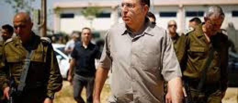 يعلون يتفقد مكان وقوع عملية بيت فوريك