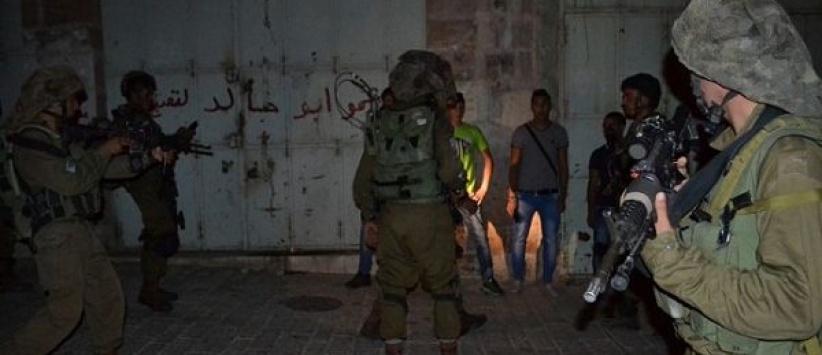 مداهمات وتفتيش لمنازل وأعمال استجواب لمواطنين بجنين