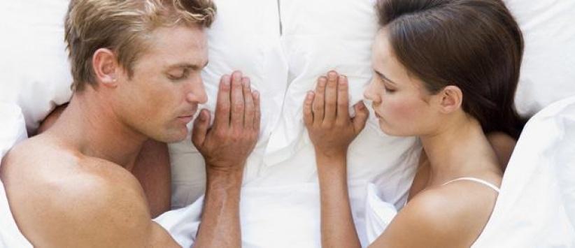 12 فرق في النوم ما بين المرأة والرجل
