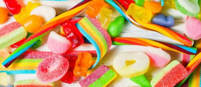 تناول كميات كبيرة من السكر قد يصيبك بالسرطان