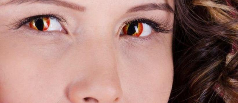 العدسات اللاصقة التنكرية 