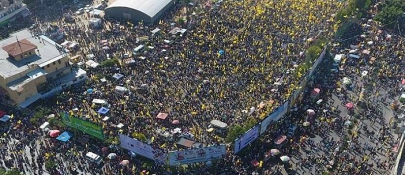 مئات الآلاف يحتشدون في ساحة السرايا