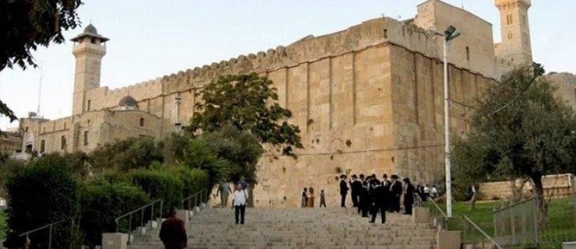 بذريعة الأعياد اليهودية: الاحتلال يغلق الحرم الإبراهيمي ويعرقل العملية التعليمية بمدرستي الفيحاء والإبراهيمية