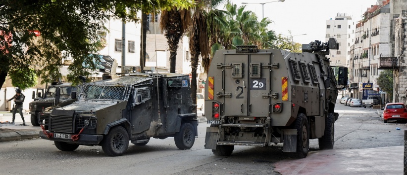 قوات الاحتلال تقتحم مدينة قلقيلية وتداهم عددا من المنازل