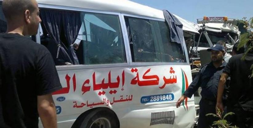 رئيس الوزراء يعزي بضحايا حادث سير حافلة أبناء الأسرى في غزة