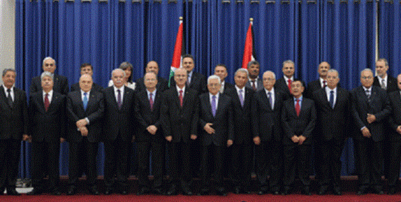 حكومة الدكتور حمد الله تؤدي اليمين الدستورية امام الرئيس