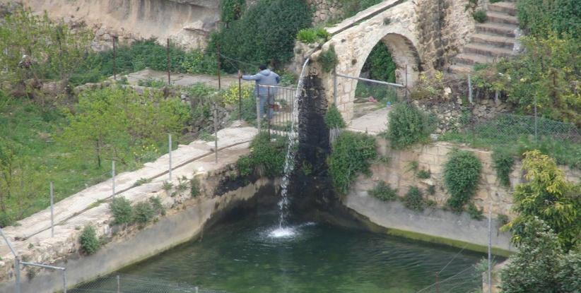 طاقم من راديو اورينت وتلفزيون المهد يشارك في جولة صحفية في قرية بتير