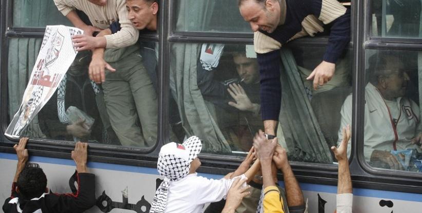 مصلحة السجون تبدأ بتجميع الاسرى المقرر الإفراج عنهم