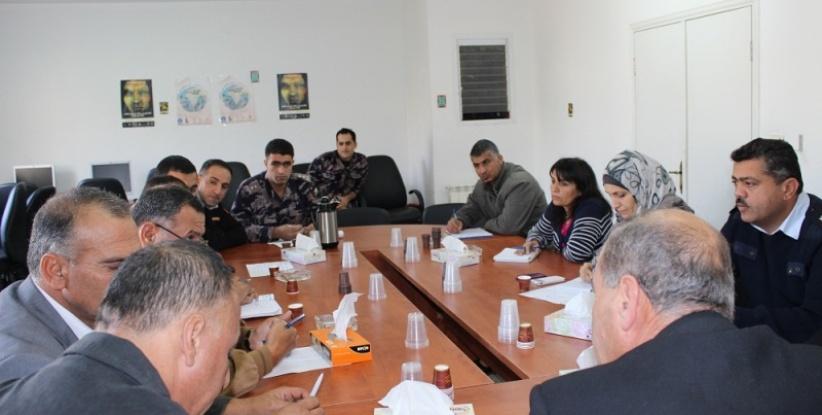 المحافظ يجتمع بلجنة الطوارئ التي ستعمل في المنخفضات الجوية