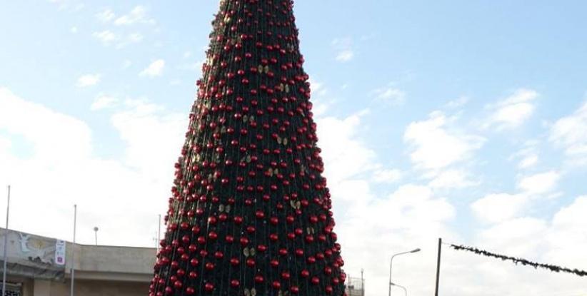 برنامج انارة شجرة الميلاد في بيت ساحور 