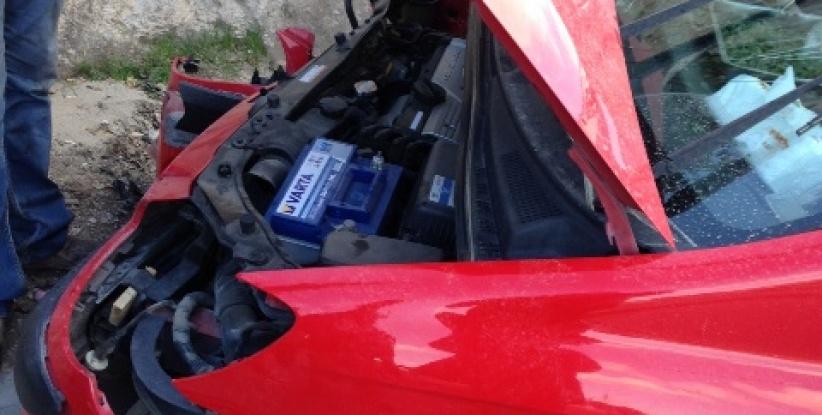 بالصور - ثلاث اصابات في حادث سير ذاتي في بيت ساحور