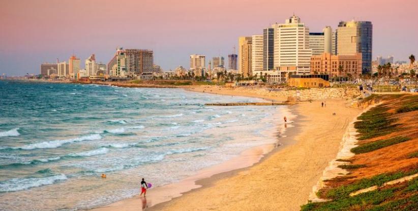 حرارة الحرب المرتفعة تهوي بموسم السياحة في إسرائيل