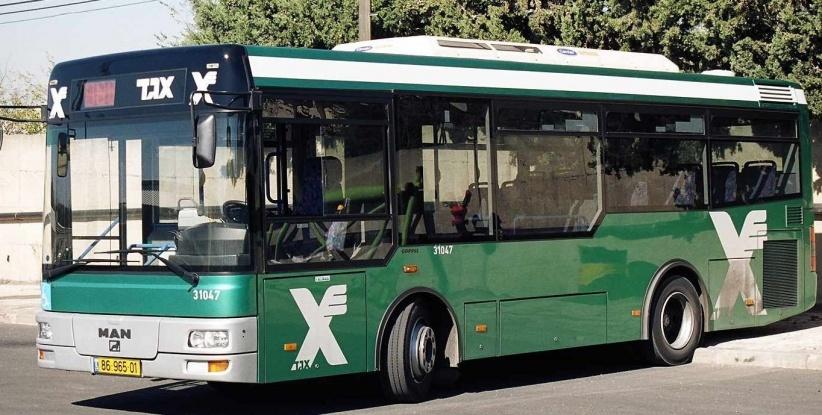 قرار مرتقب يخول سائقي الحافلات الاسرائيلية تفتيش واستجواب الركاب العرب