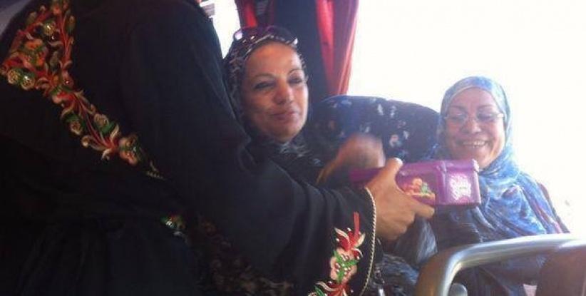 بالصور : وصول الفوج الاول من سكان غزة الى مدينة القدس