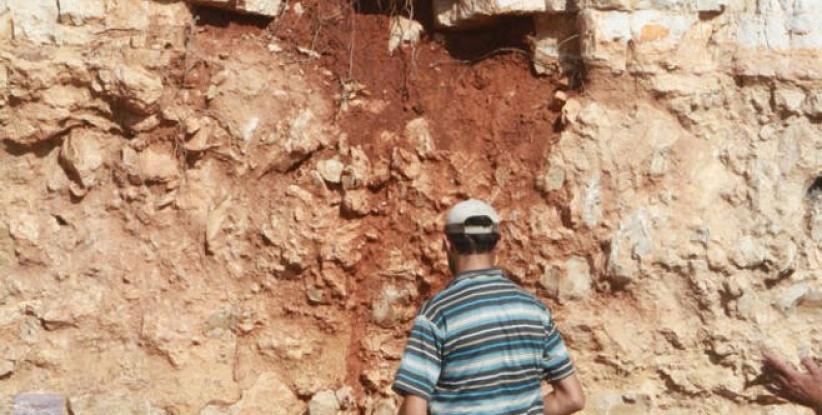 اجهزة تجسس اسرائيلية وراء 