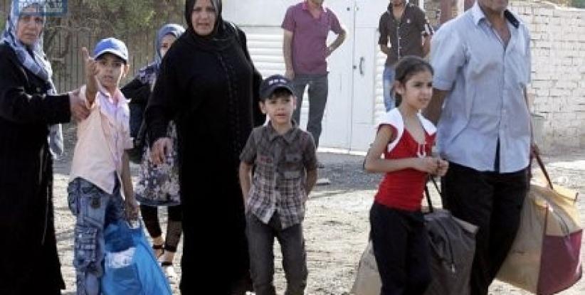 6 عائلات فلسطينية وسورية غادرو قطاع غزة