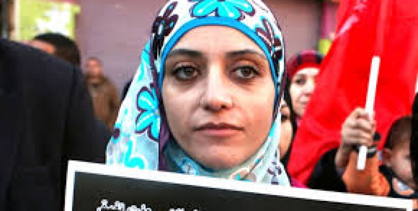 بالصور: اصابة 5 طالبات بانهيار منصة تخريج في مدرسة بالقدس