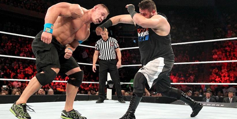 بالصور : كارثة تحل على جون سينا في عرض Elimination Chamer