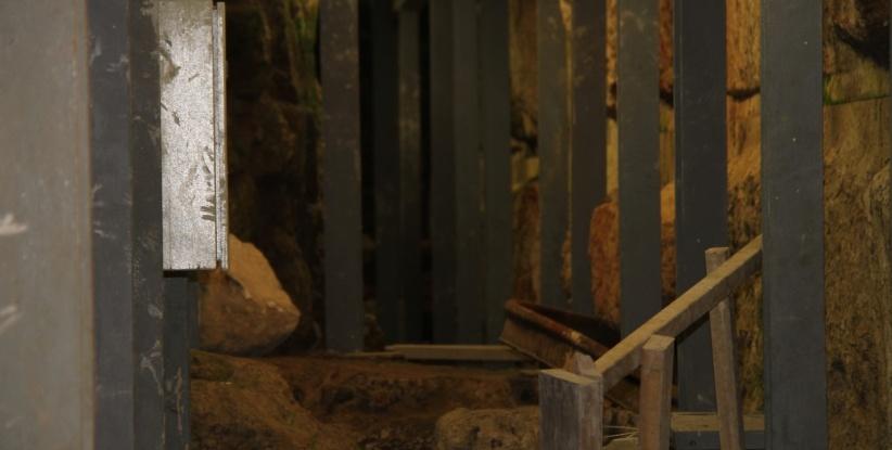 الاحتلال يوسع حفرياته العميقة أسفل أساسات الأقصى