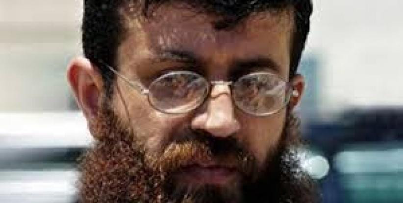 الأسير خضر عدنان يواصل إضرابه رغم خطورة وضعه الصحي