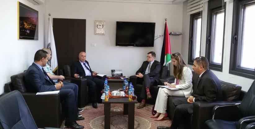 النائب العام لدولة فلسطين يجتمع مع السيد شون بويد مدير عام برنامج المساعدات في الضفة الغربية وقطاع غزة بوزارة الخارجية الكندية