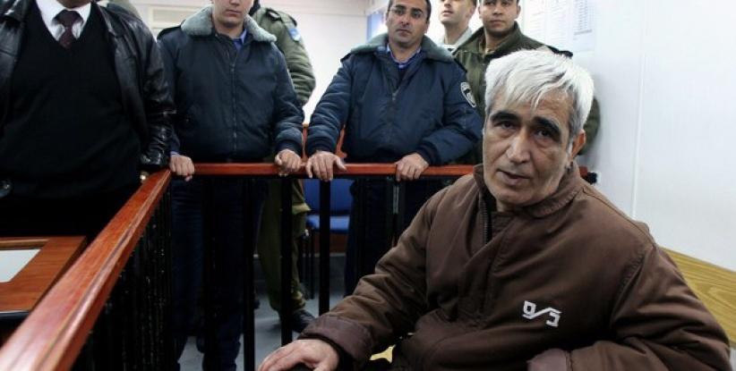 محكمة الاحتلال تؤجل النظر بالتماس الأسير سعدات بشأن زيارات عائلته