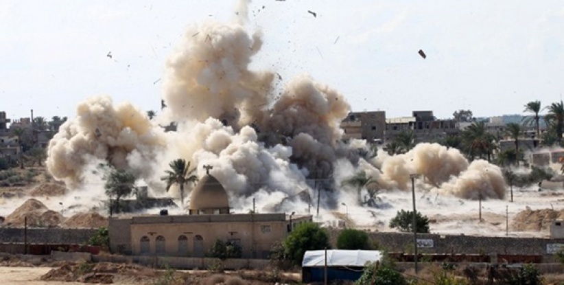 إصابة 8 منهم رجال شرطة بتفجير منزلين بسيناء