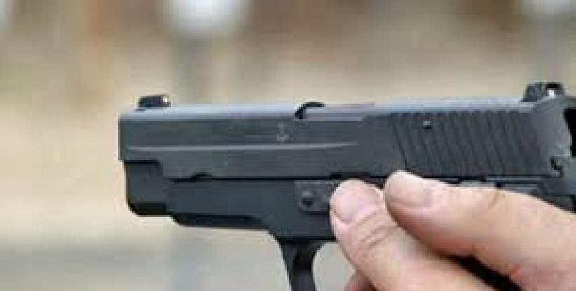 مجهولون يطلقون النار على سيارة رجل أعمال بنابلس