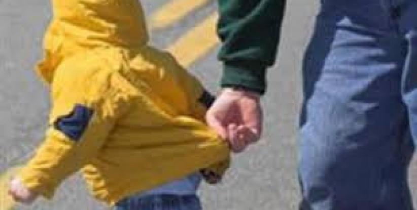 محمد ذهب لإحضار العطر من مركبة والده .. ثم اختفى مع المركبة بالزرقاء ..!