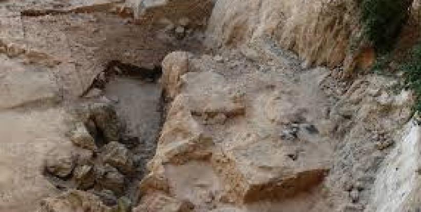 العثور على مقبرة تعود للعصر الروماني في جنين