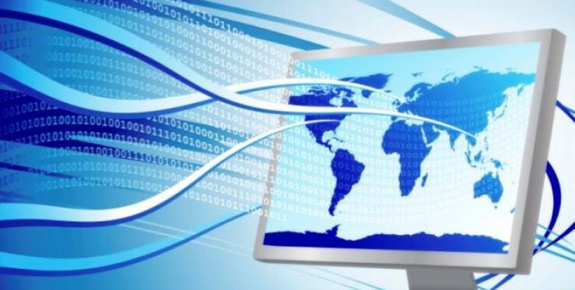 الفلسطينيون يعتمدون على فيس بوك والمواقع الالكترونية مصدرا للاخبار