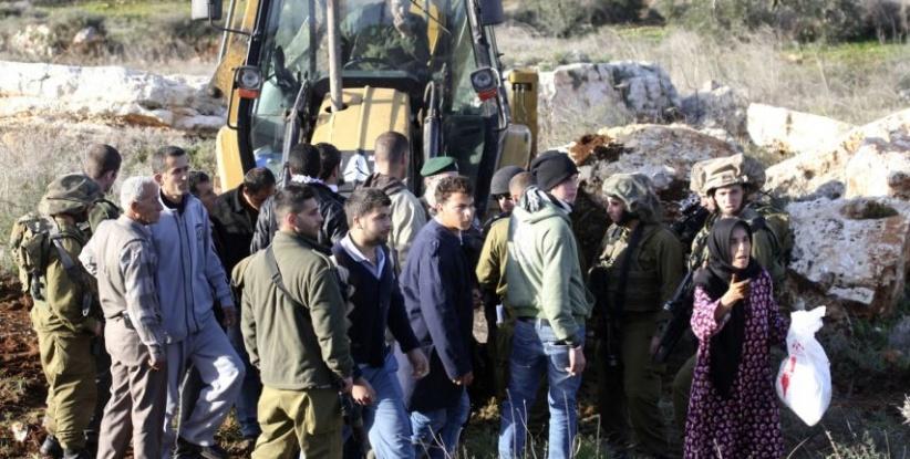 تظاهرة اليوم وقرار بتصعيد الاحتجاج بالداخل عقب هدم منزل