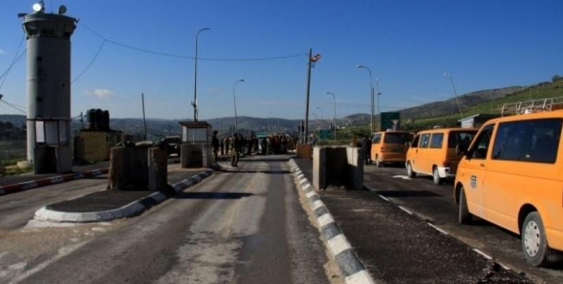 الاحتلال يحتجز المواطنين بين جنين ونابلس