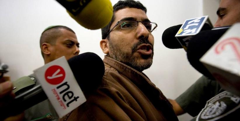 الاحتلال يواصل عزل الأسير أبو سيسي للعام الرابع