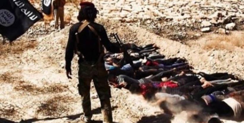 داعش ينشر مشاهد جديدة لمجزرة سبايكر بالعراق
