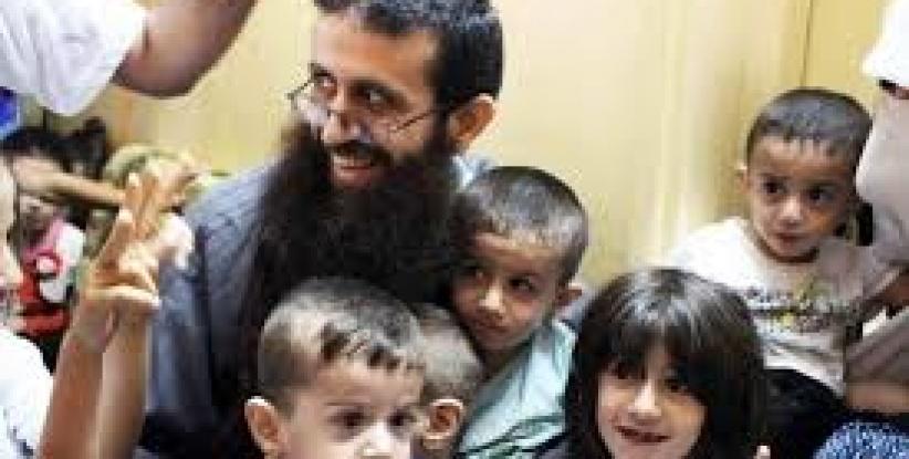 الاسير المحرر خضر عدنان يعقد مؤتمرًا صحفيًا بمناسبة الافراج عنه مساء اليوم