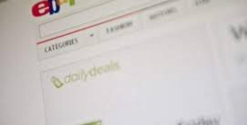 لص أمريكي يبيع الهواء في حقائب ب20 ألف دولار !