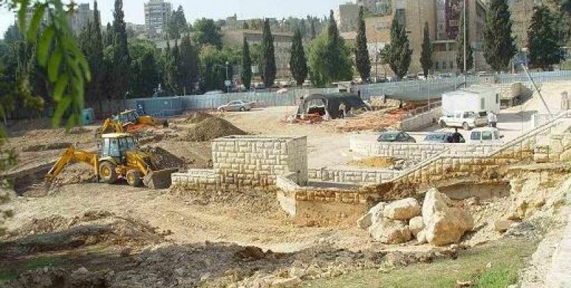 بلدية الاحتلال تخطط لتدمير مقبرة مأمن الله بالقدس