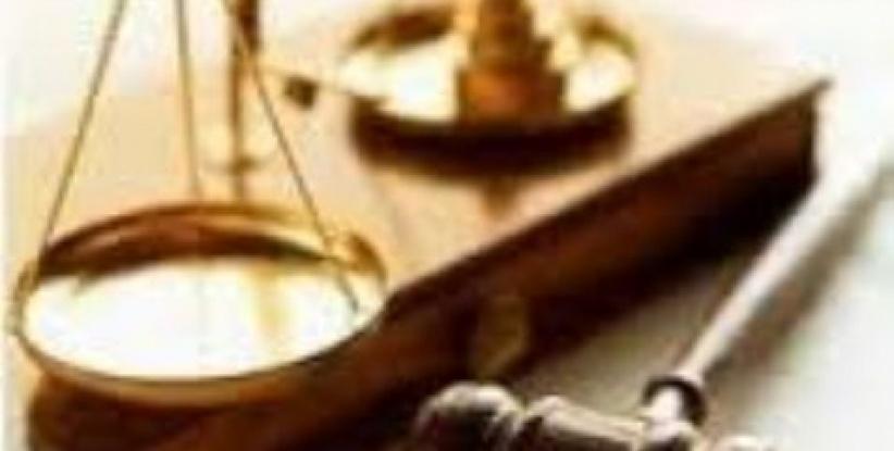 الأشغال الشاقة لأب هتك عرض ابنته الرضيعة 