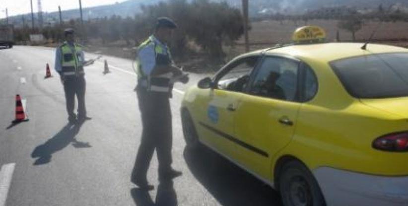 شرطة جنين تضبط 11 مركبة و18 دراجة نارية غير قانونية