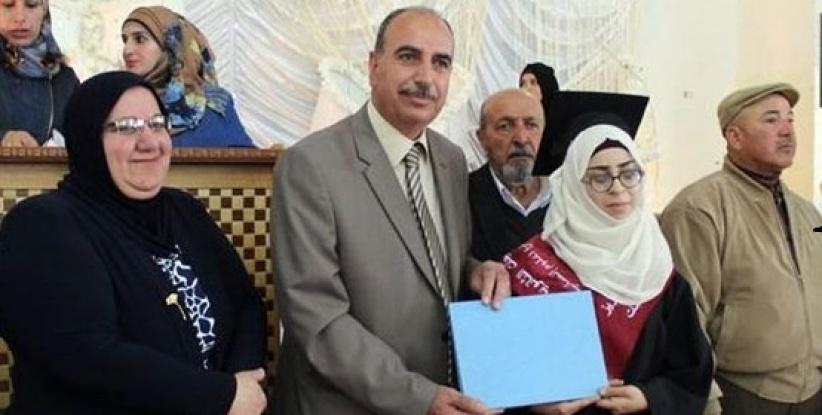 كفيفات الخليل يتفوقن ويحلُمن بدراسة الانجليزية