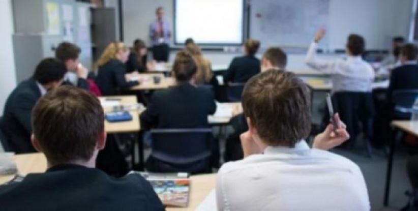 الإندبندنت: العربية هي اللغة التي يجب تعلمها