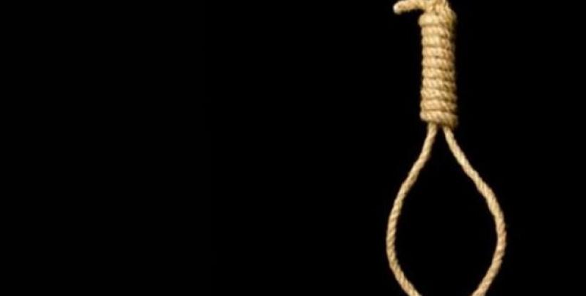 الإعدام لعائلة ساعدت ابنها في اغتصاب طفل ودفنه في الرمال