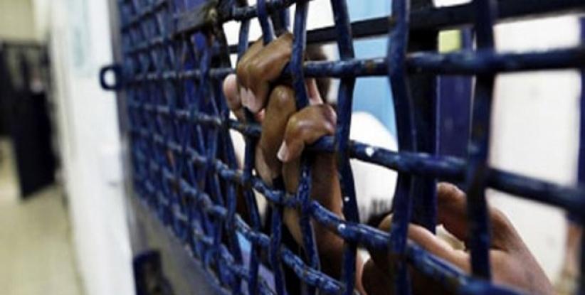 أربعة أسرى يواصلون اضرابهم عن الطعام وسط تدهور اوضاعهم الصحية