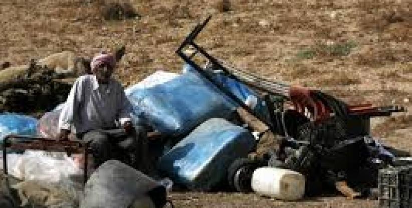 الاحتلال يسلم إخطارات بوقف البناء بمنشآت في الأغوار