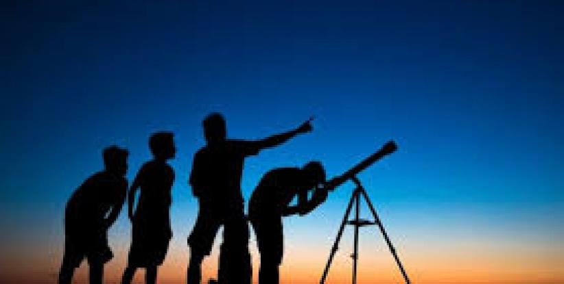 المشروع الاسلامي: رؤية الهلال الخميس غير ممكنة بالعين المجردة والتلسكوب