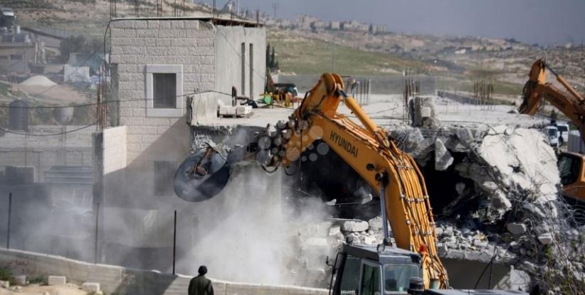 الاحتلال يهدم متاجر في سلوان