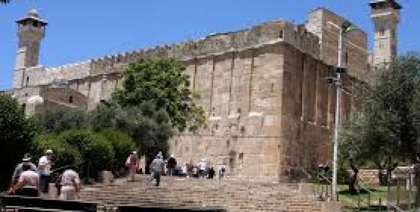 الاحتلال يغلق المسجد الإبراهيمي يومي الثلاثاء والأربعاء المقبلين