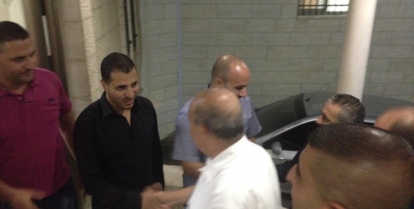 وفد من مؤسسات المجتمع المدني والبلديات يزور مقار الامن لتقديم التهاني بالعيد